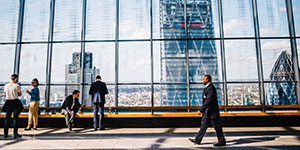 坚持“抓落实、求实事、认真任”的九字目的，起劲践行“安老、扶幼、助学、济困”宗旨，勇担企业社会责任。